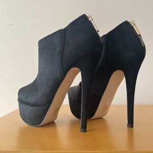 New Carvela Kurt Geiger Booties